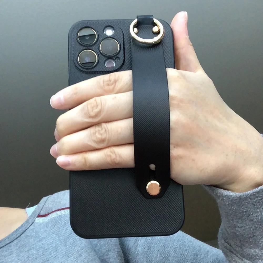 For iPhone 14,14 plus,14 pro,14 pro max phone case with wrist strap kickstand